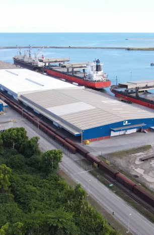 Portocel firma parceria com Multilift Logística para embarcar ferro gusa.